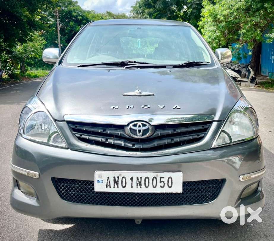 Toyota Innova 2.5 Z Diesel 7 Seater, 2011, Diesel