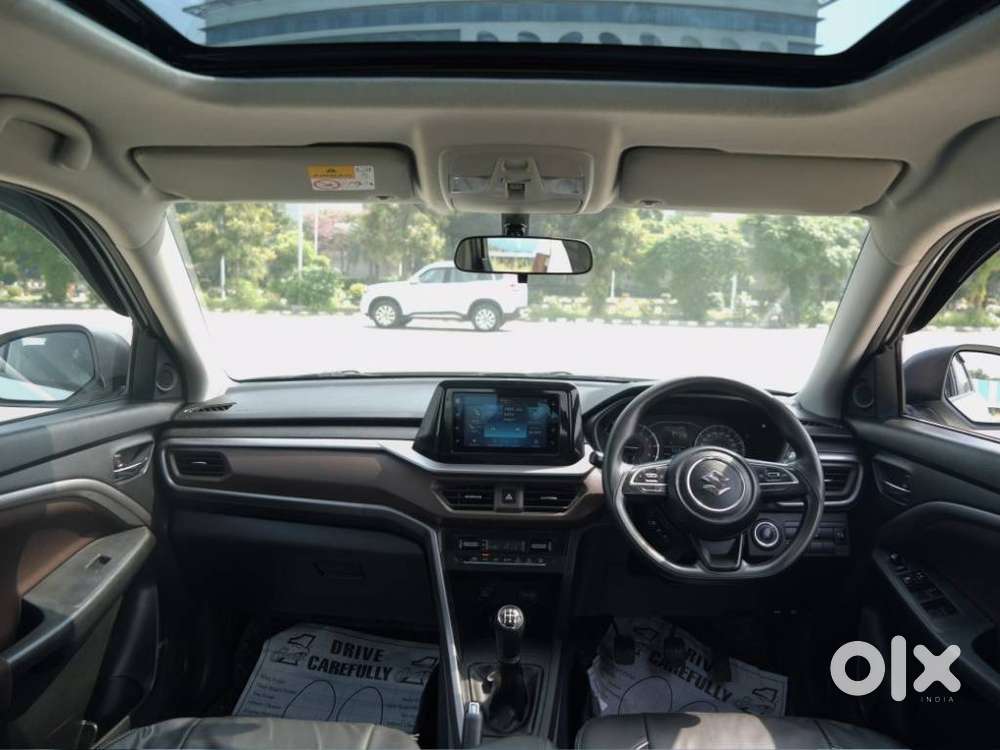 Maruti Suzuki Brezza 1.5 Zxi Smart Hybrid, 2023, Petrol