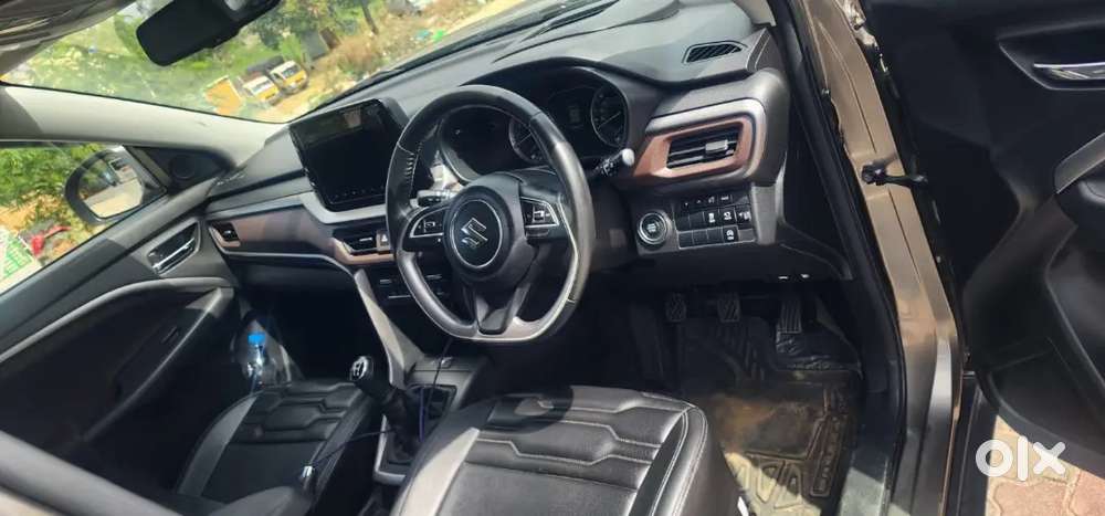 Maruti Suzuki Brezza Hybrid 2023 Dual Tone