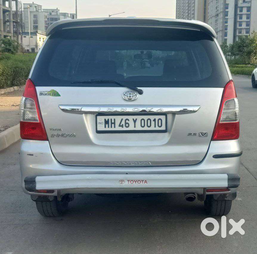 Toyota Innova 2.5 V 8 Str, 2013, Diesel