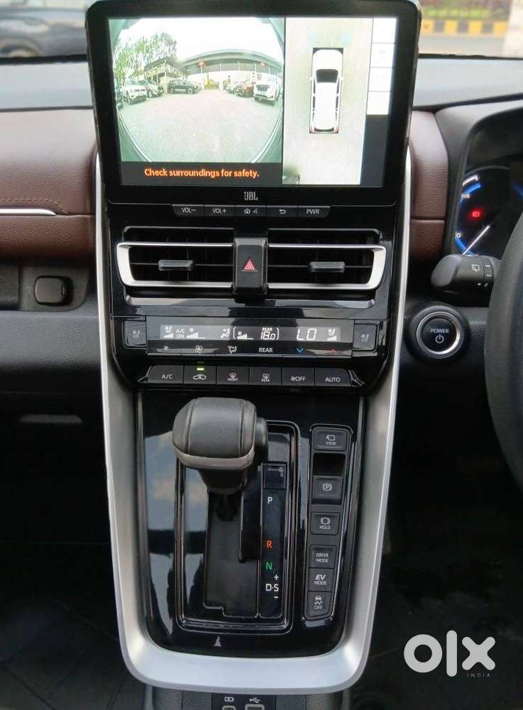 Toyota Innova Hycross 2.0 Zx Hybrid 7 Str, 2023, Petrol