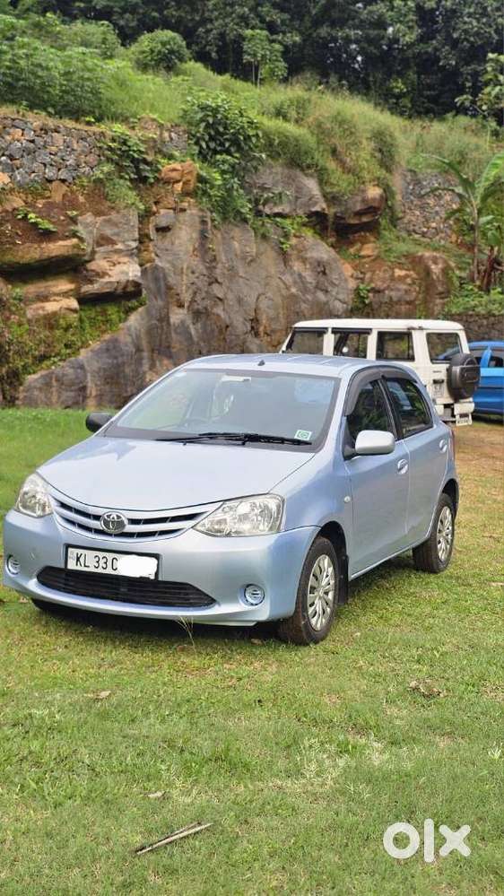 Toyota Etios Liva G, 2011, Petrol