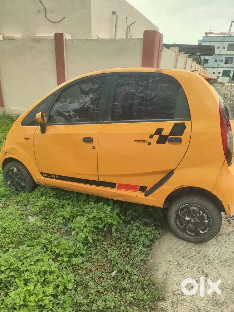 गाडी चालू आहे पण स्क्रॅप बोलून विकायची आहे    सेल्फ मारघजाणे