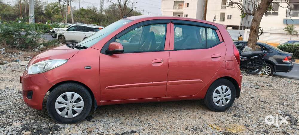 Hyundai I10 Sportz, 2011, Petrol