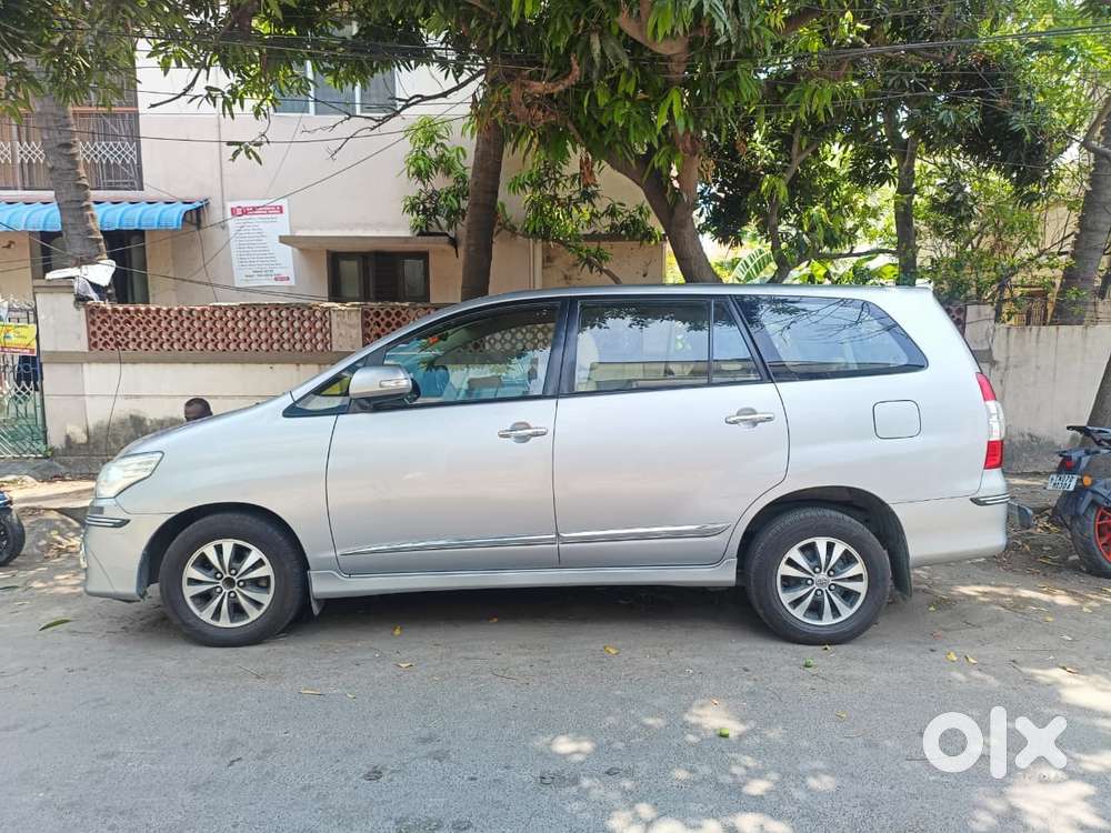Toyota Innova [2013-2016] 2.5 V Diesel 7 Str, 2015, Diesel