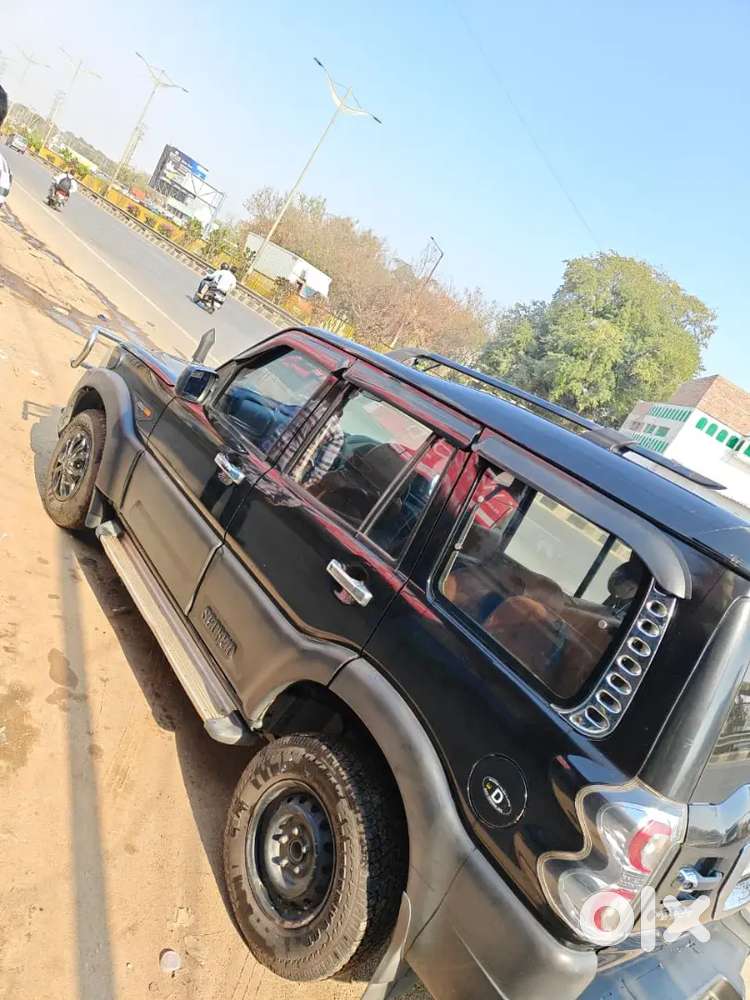 Mahindra Scorpio Diesel 2016 Variant S2