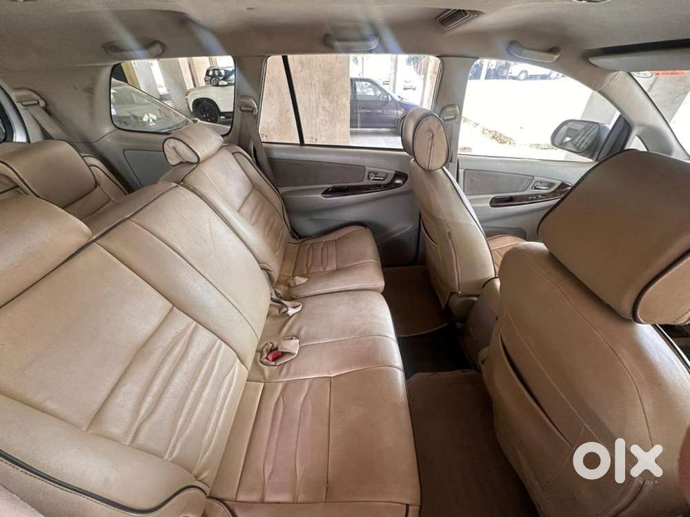 Toyota Innova 2013 Diesel Well Maintained