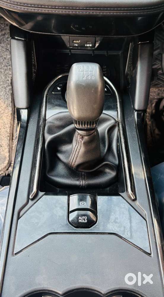 Tata Safari Adventure Plus Dark Edition, 2025, Diesel