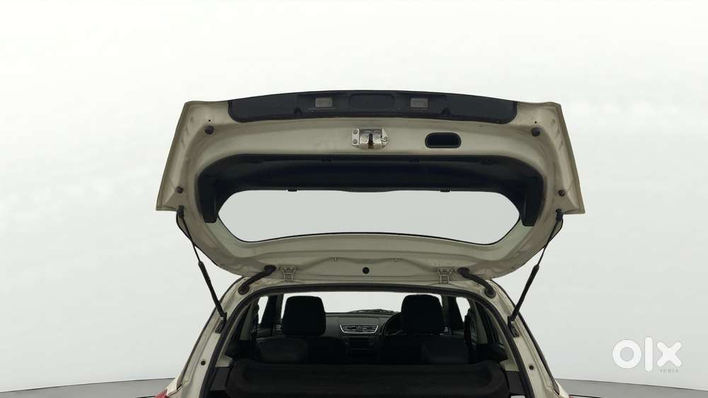 Maruti Suzuki Swift Vxi, 2016, Petrol