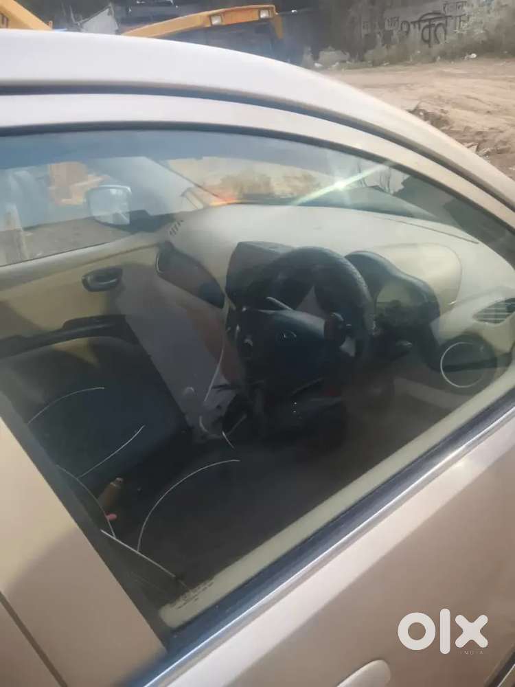 Sell Karni Hai I10 Nov 2013 Model
