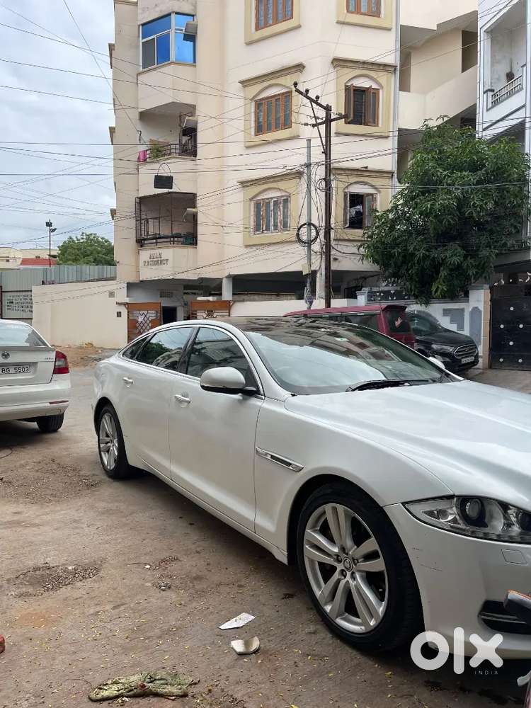 Jaguar Xj 2011 Car