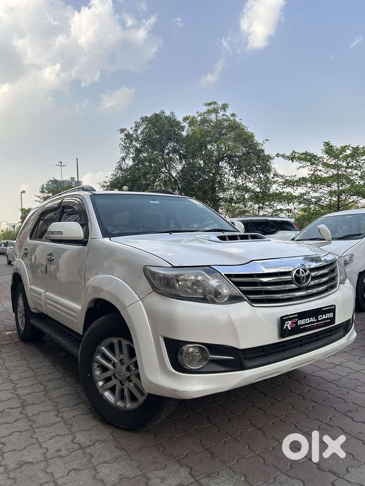 Toyota Fortuner 2011-2016 4x2 Manual, 2015, Diesel