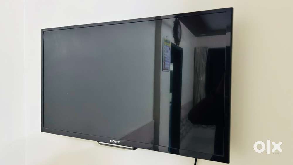 Sony Bravia 32-Inch LED TV for Sale &ndash; Good Condition
