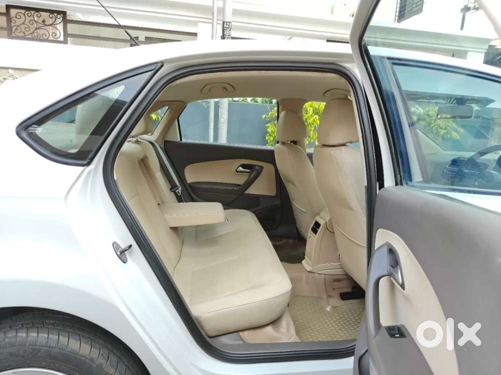 Volkswagen Vento Petrol Highline At, 2014, Petrol