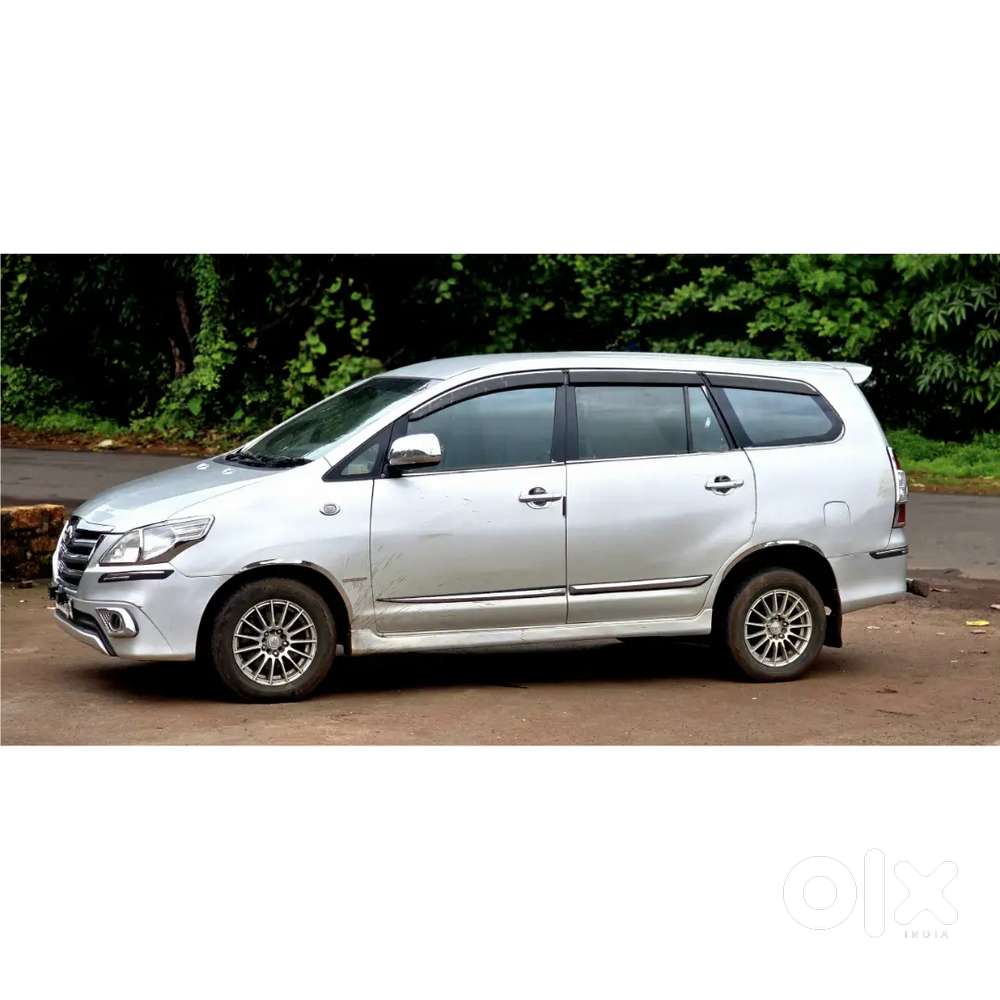 Innova 2.5v 2012