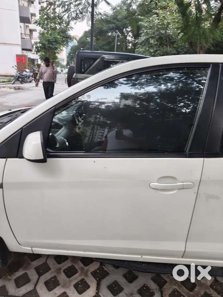 Ford Figo 1.2 Petrol 2011