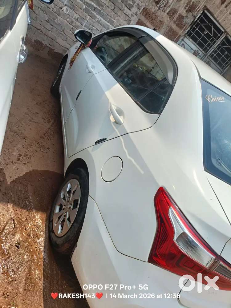 Hyundai Xcent 2018 Petrol 70000 Km Driven