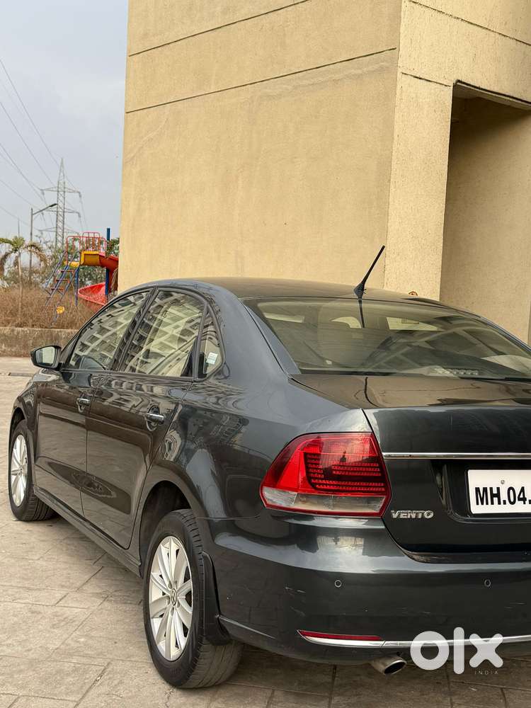Volkswagen Vento 1.2 Tsi Highline At, 2016, Petrol