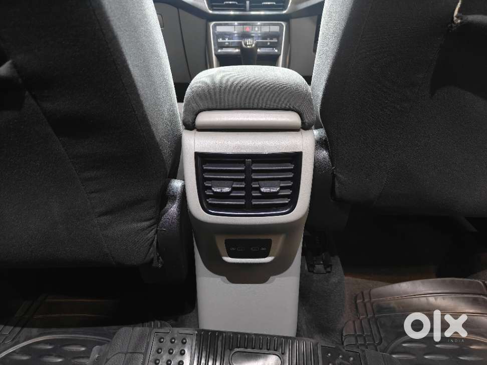 Skoda Kushaq 1.0 Tsi Ambition, 2022, Petrol