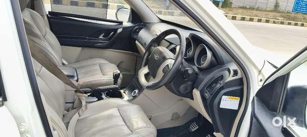 Xuv 500 W10