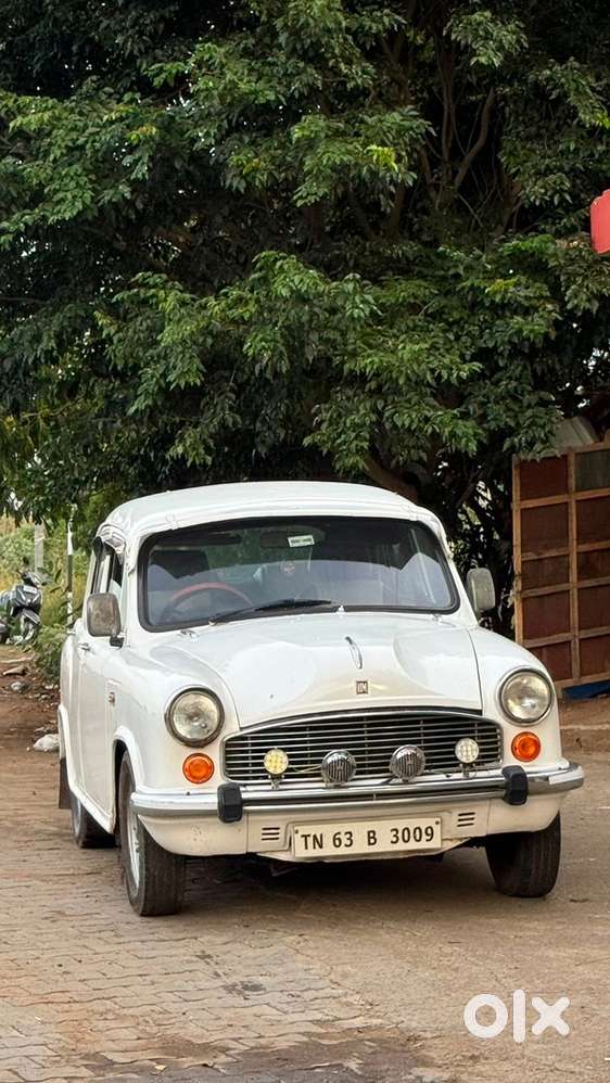 Ambassador Ambassador 1999 Diesel Well Maintained
