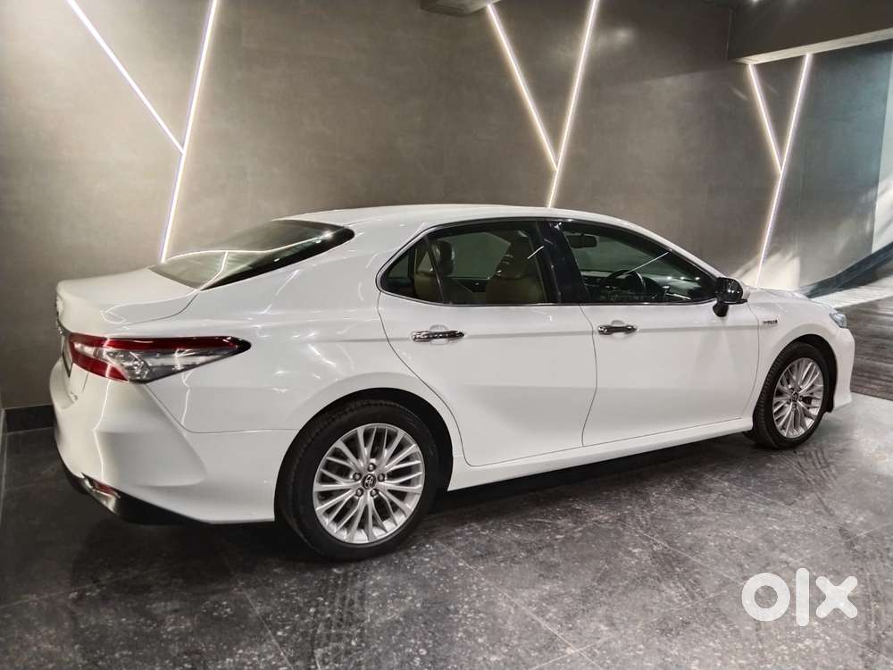 Toyota Camry Hybrid, 2021, Petrol