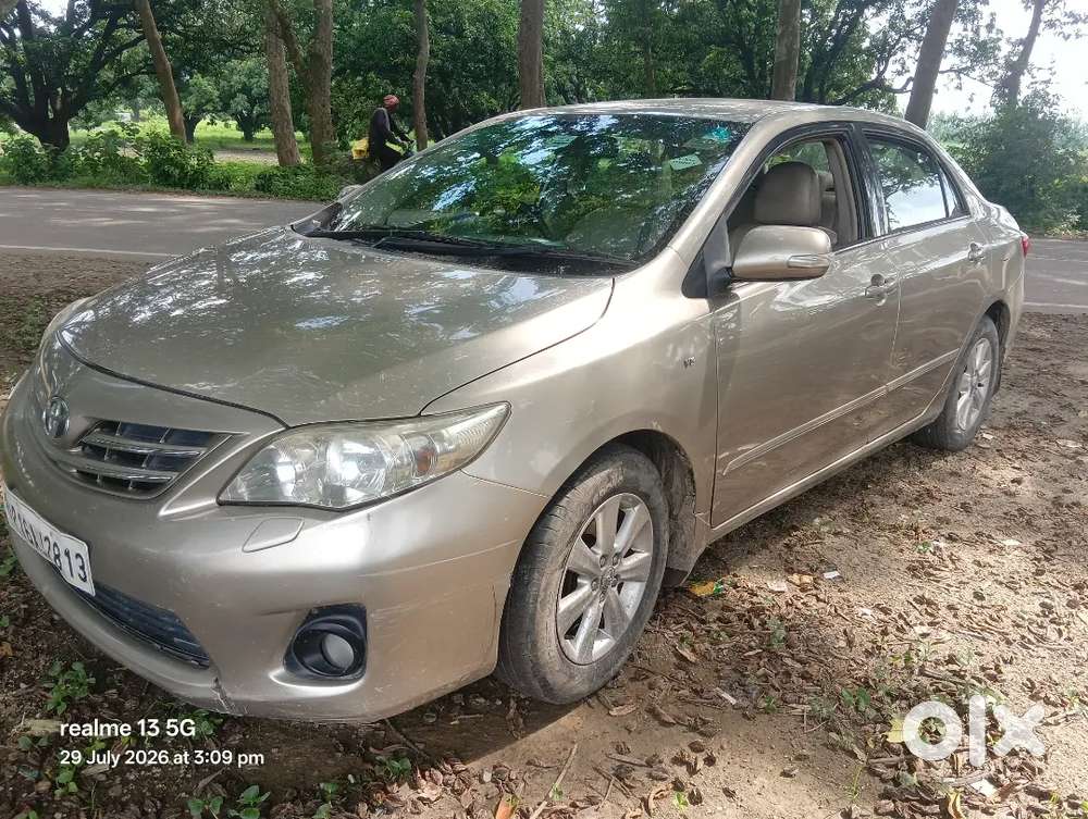 Toyota Corolla Altis 1.8 2012 Push Button Start