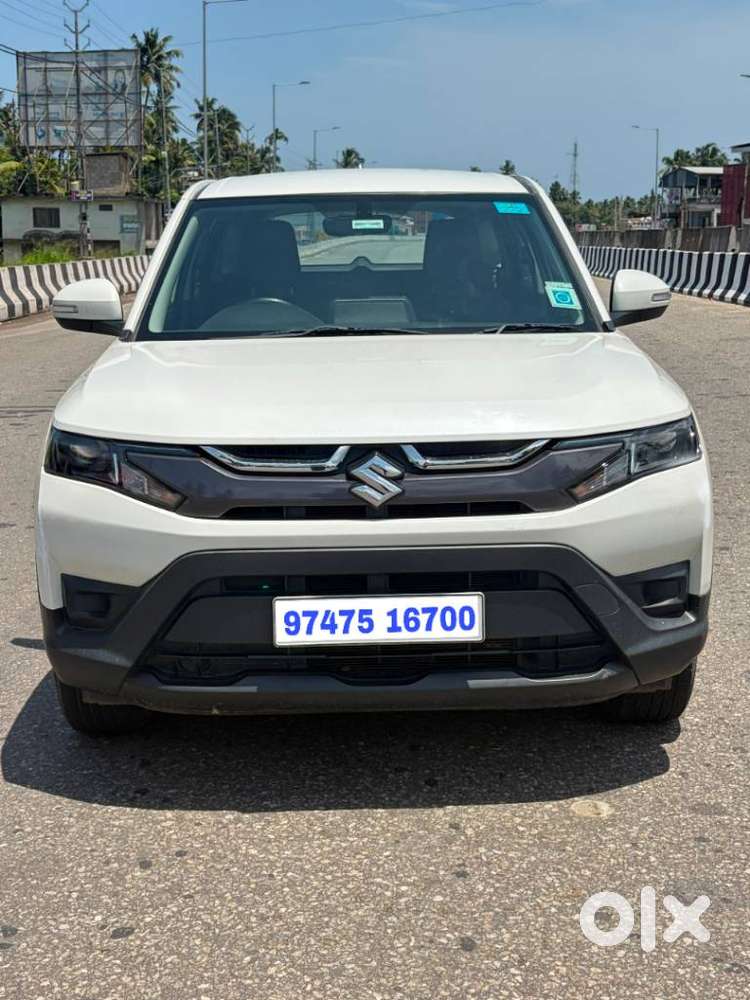 Maruti Suzuki Brezza 1.5 Lxi Smart Hybrid, 2024, Petrol