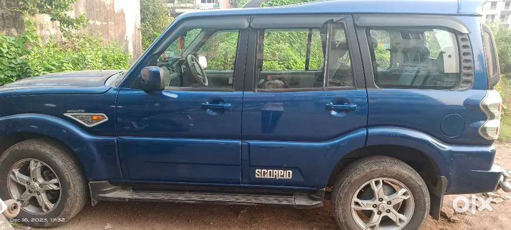 Mahindra Scorpio 2016 Diesel  Manual
