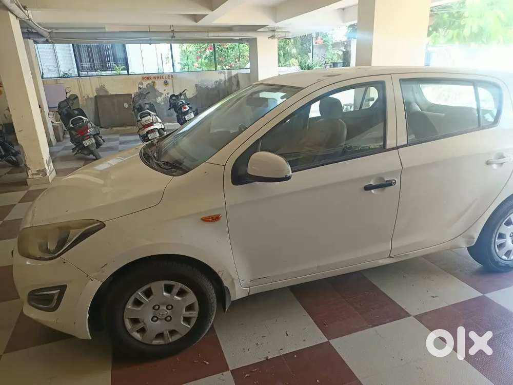 Hyundai I20 2012 पेट्रोल मैन्युअल