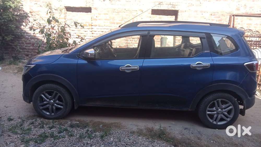 Renault Triber Rxz, 2021, Petrol