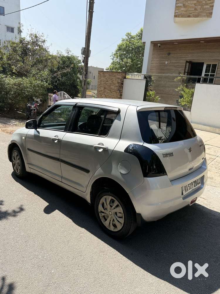 Maruti Suzuki Swift Lxi Option, 2010, Petrol