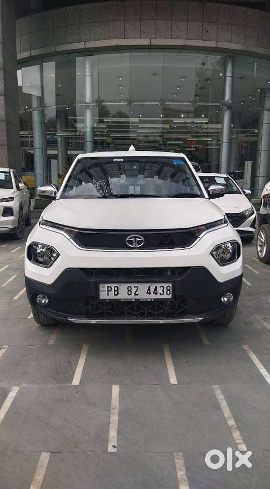 Tata Punch Accomplished Amt, 2022, Petrol