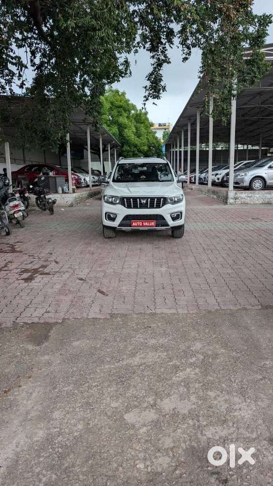 Mahindra Scorpio-n 2.2 Z6 Diesel At 7 Str, 2023, Diesel
