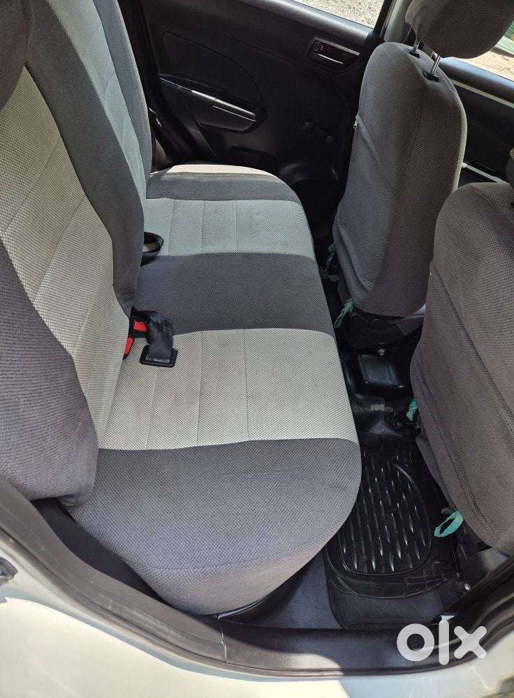 Maruti Suzuki Swift Lxi Optional-o, 2017, Petrol