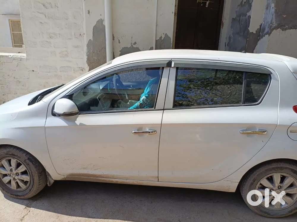 Hyundai New I20 2012 Diesel 119000 Km Driven