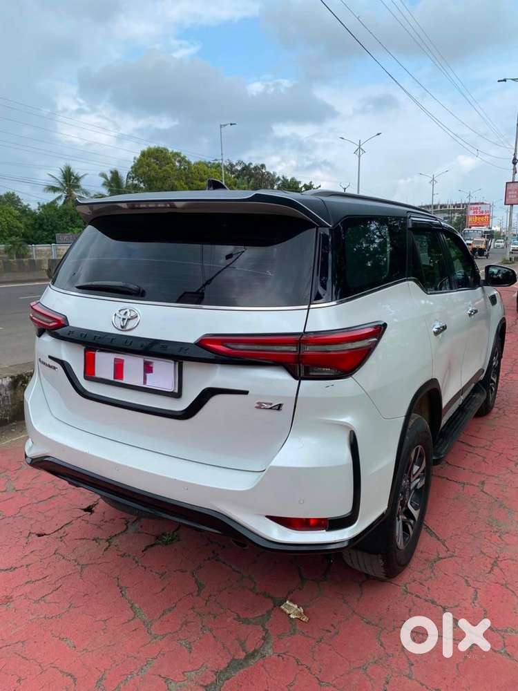 Toyota Fortuner Legender 4x4 At 2.8, 2024, Diesel