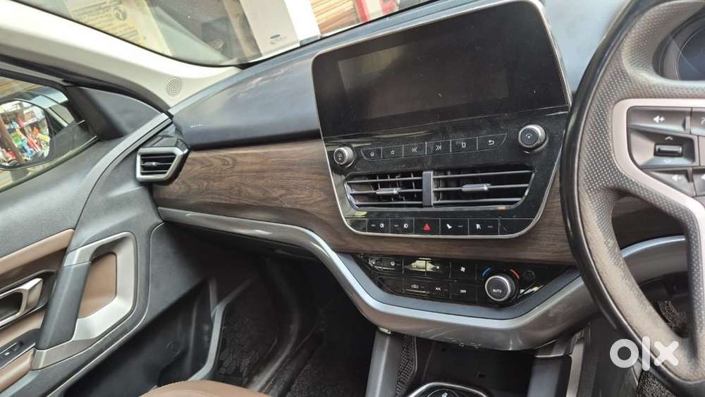 2020 Tata Harrier Petrol Manual