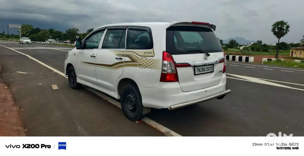 Toyota Innova Diesel 2012