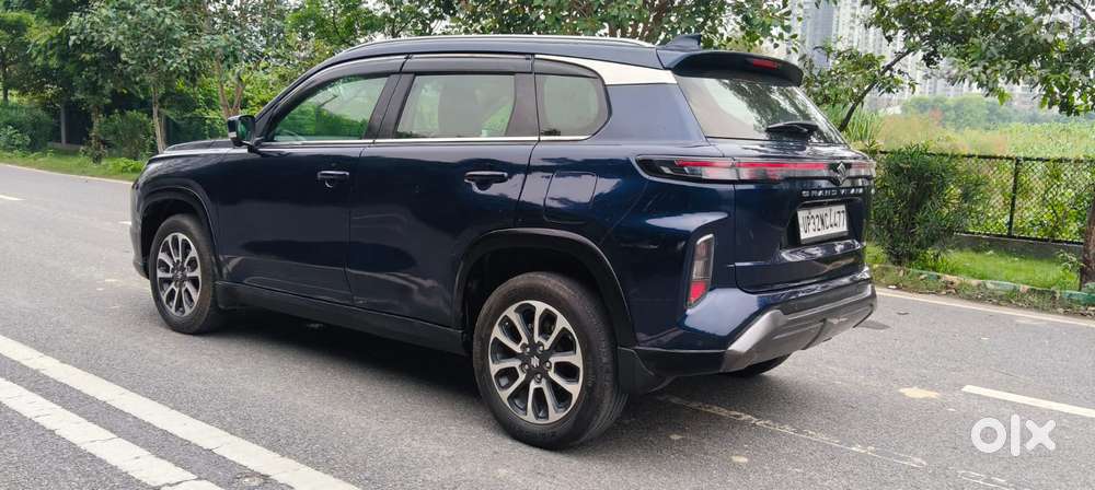 Maruti Suzuki Grand Vitara 1.5 Alpha Plus Intelligent Hybrid Ecvt, 2..