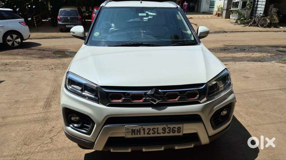 Maruti Brezza White 2020 Variant Zxi Plus