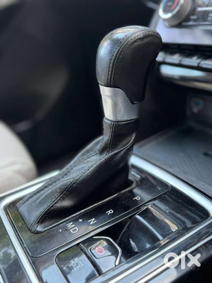 Mahindra Xuv700 Ax7 Luxury Pack Awd, 2022, Diesel