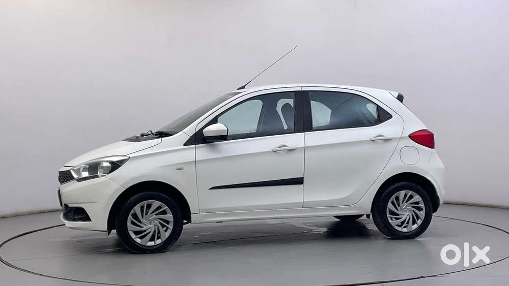 Tata Tiago 1.2 Revotron Xt, 2016, Petrol