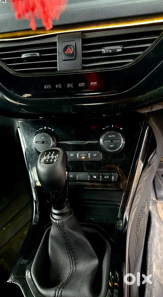 Tata Nexon 1.2 Dark 2023 Edition