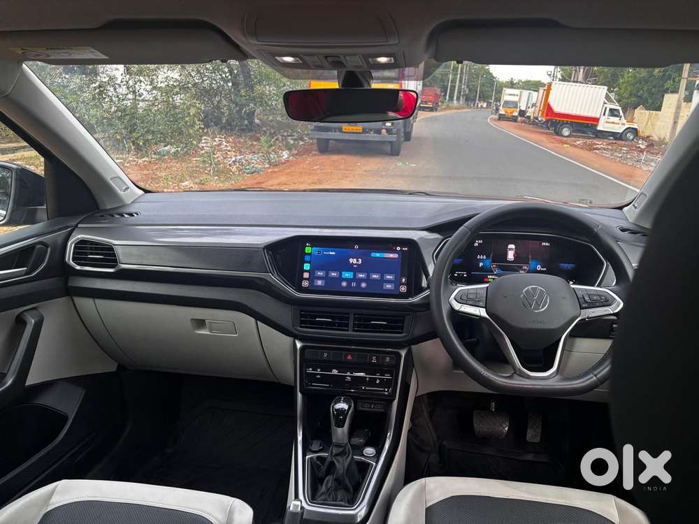 Volkswagen Taigun 1.0 Tsi Topline At, 2025, Petrol