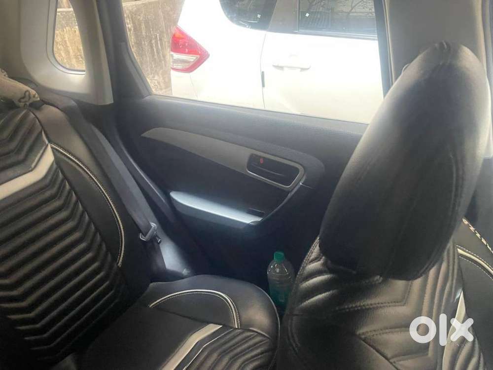 Maruti Suzuki Car Blue Colour, Doctor Driven Vehicle. Model 2022