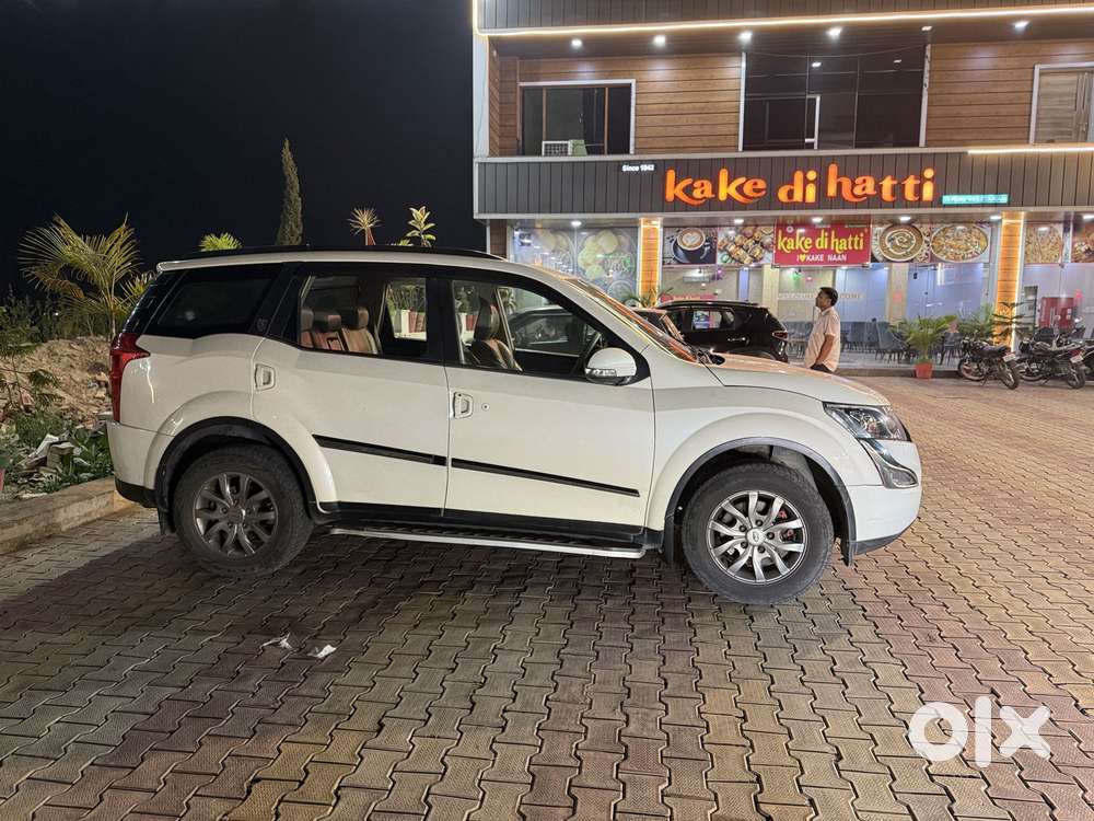 Mahindra Xuv500 2.2 W10 Sportz Edition Mt, 2017, Diesel