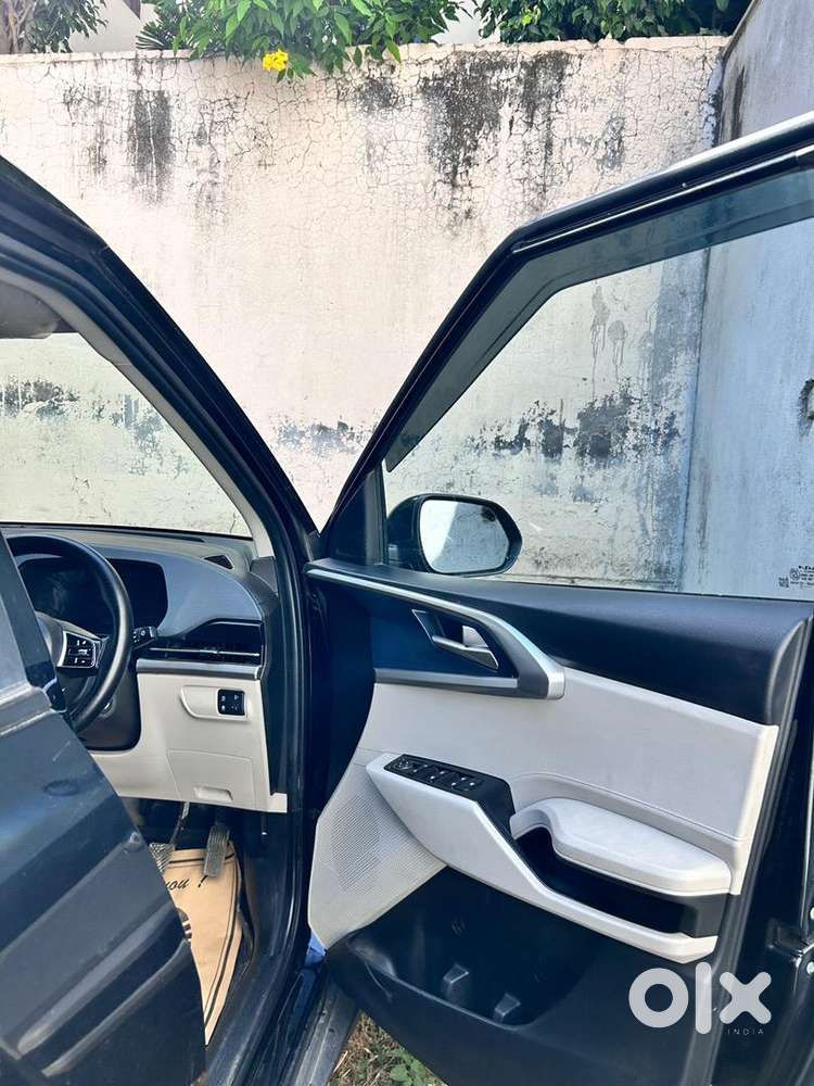 Kia Carens 2025 Diesel 21000 Km Driven