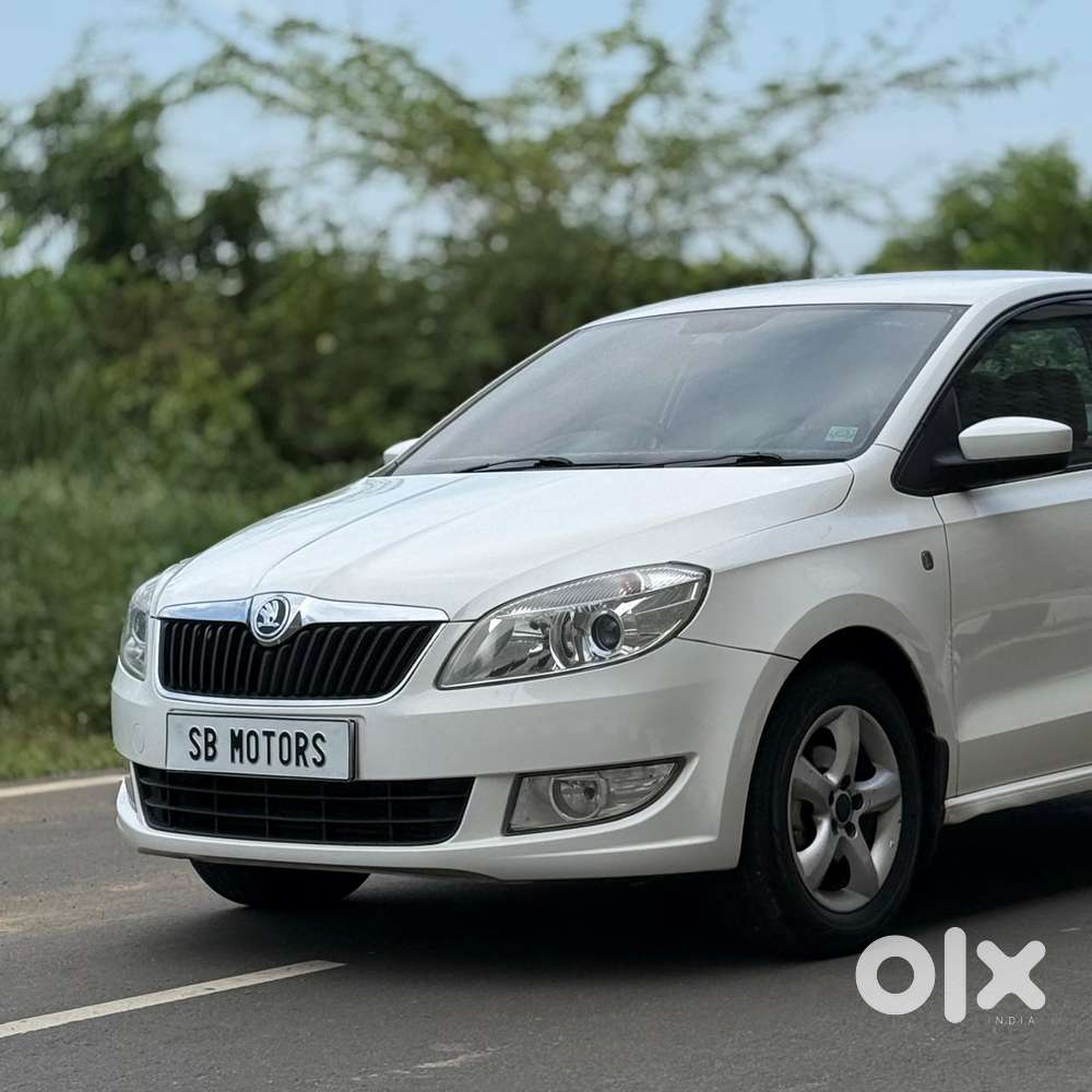 Skoda Rapid Elegance 1.6 Tdi Cr Manual, 2013, Diesel