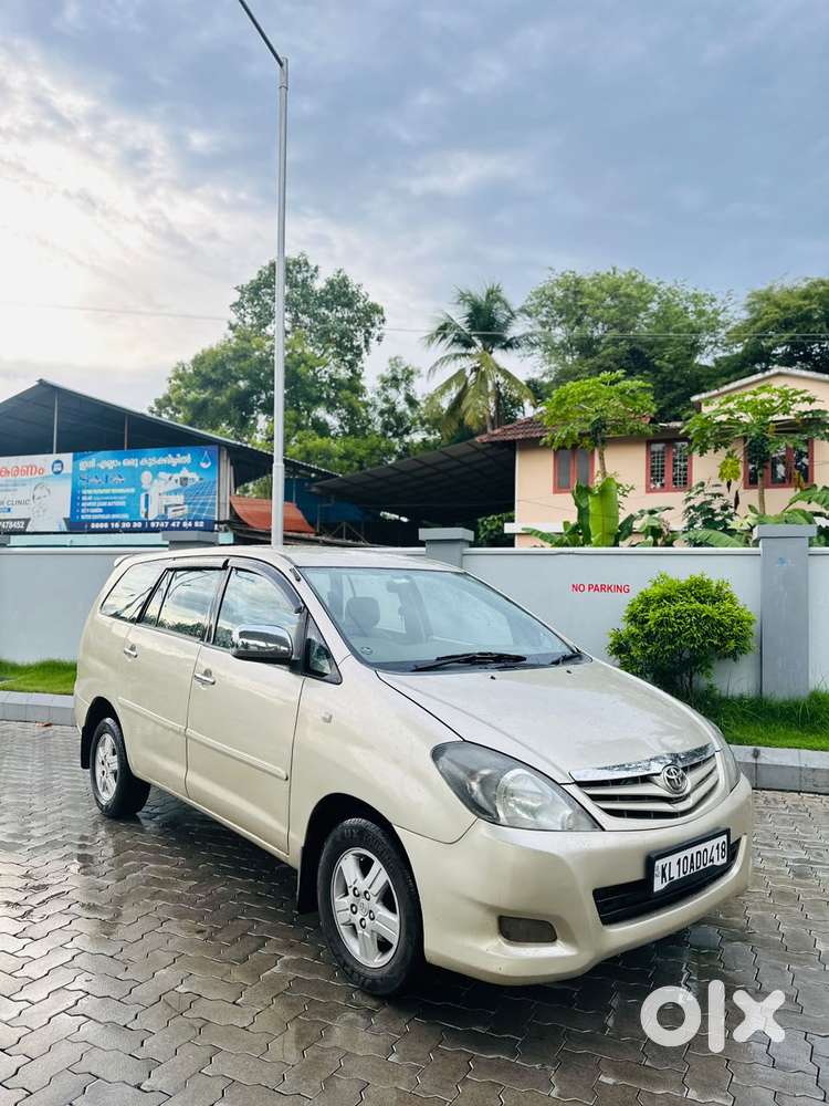 Toyota Innova 2.5 Gx 7 Str Bs-iii, 2006, Diesel